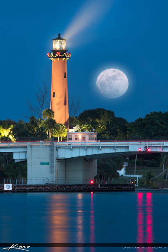 Jupiter Lighthouse Christmas Eve Moon Rise 2015 Royal Stock Photo