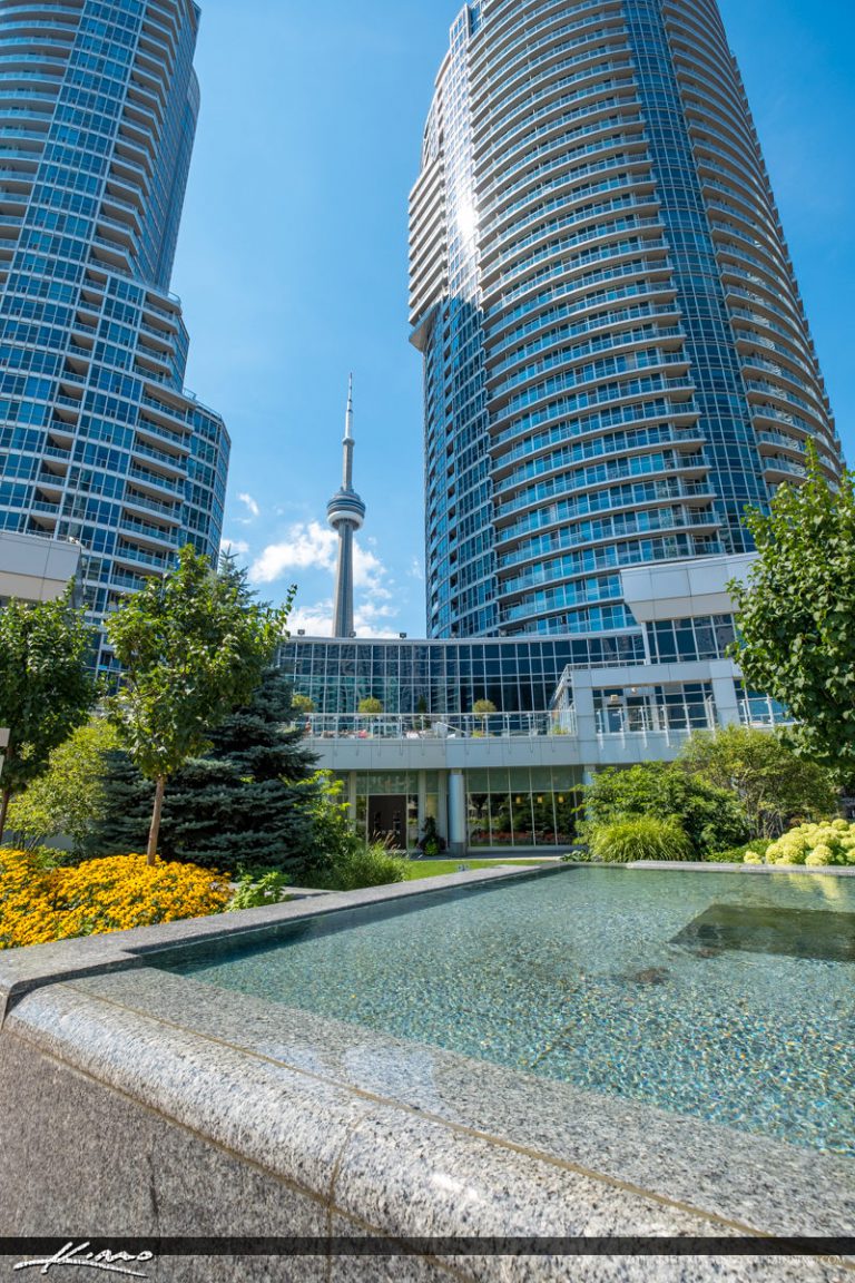 Downtown Toronto Canada CN Tower - Royal Stock Photo