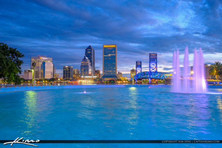friendship-park-fountain-downtown-jacksonville-royal-stock-photo