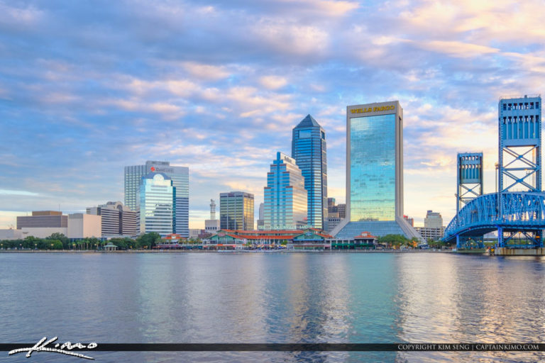 Beautiful Tall Buildings Riverwalk St Johns River Jacksonville Florida