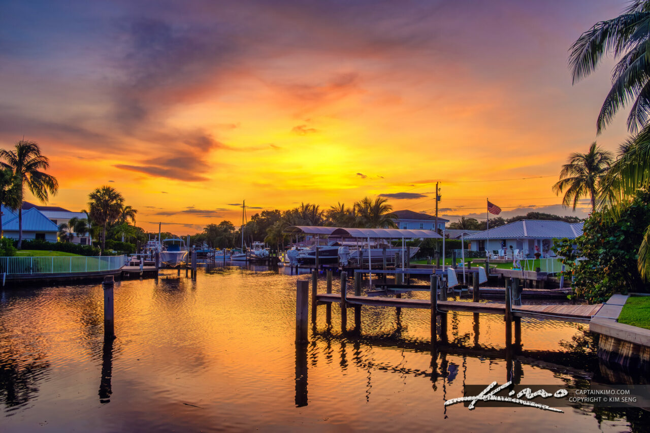 Golden Sunset Waterfront Homes Palm Beach Gardens Florida Royal Stock