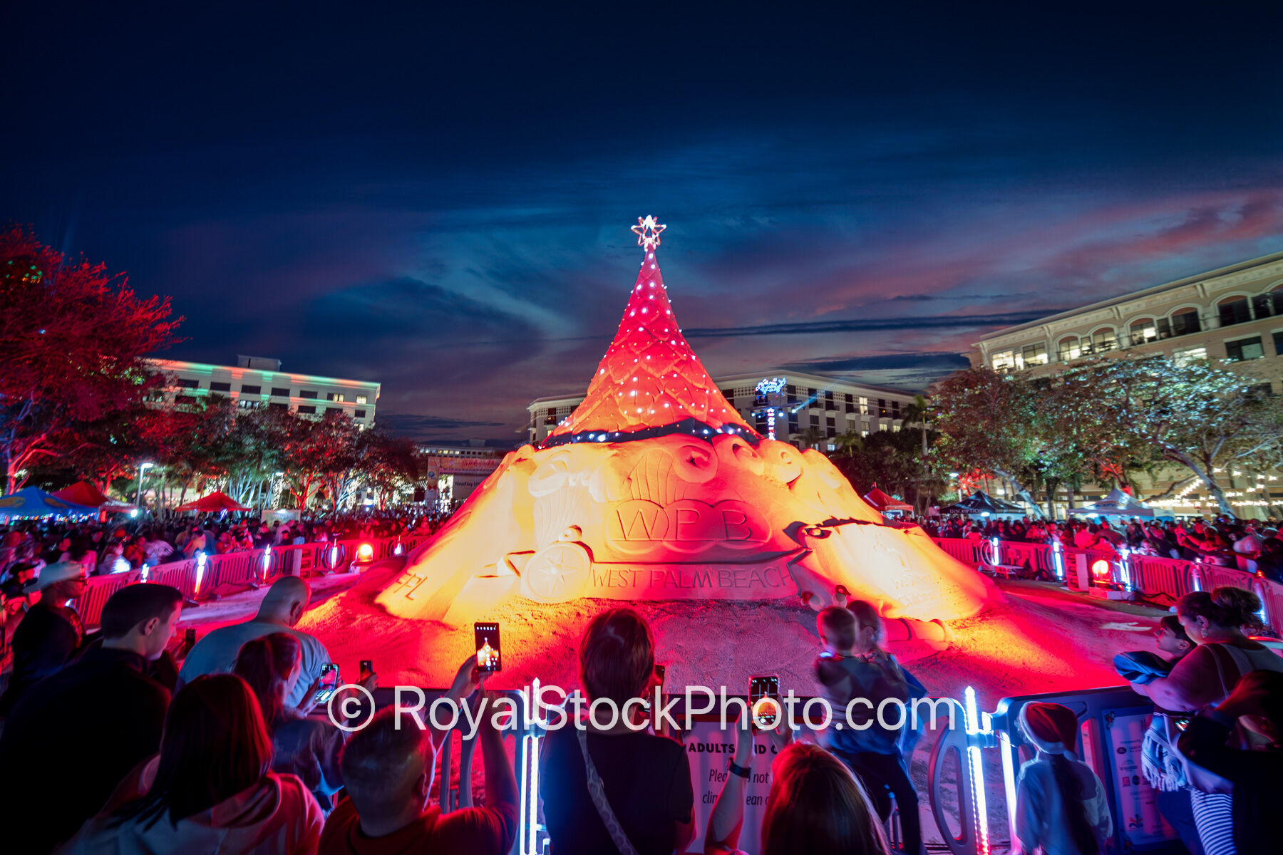 Sandi Christmas Tree 2023 Red Lights West Palm Beach