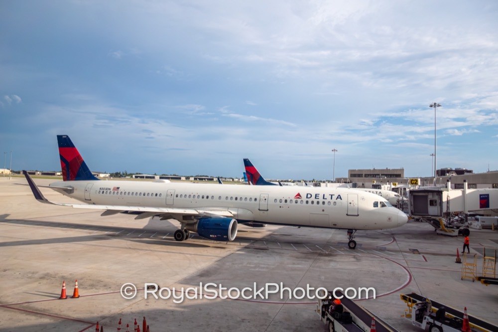 Welcoming Airport Amenities Enhance Visitor Experience at Palm Beach International Airport on James L Turnage Boulevard 20250830