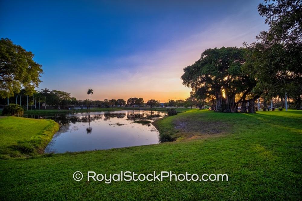 Luxury Community Living Enhanced by Serene Sunset Reflections at Grandview Heights Park on Lake Avenue 20230305