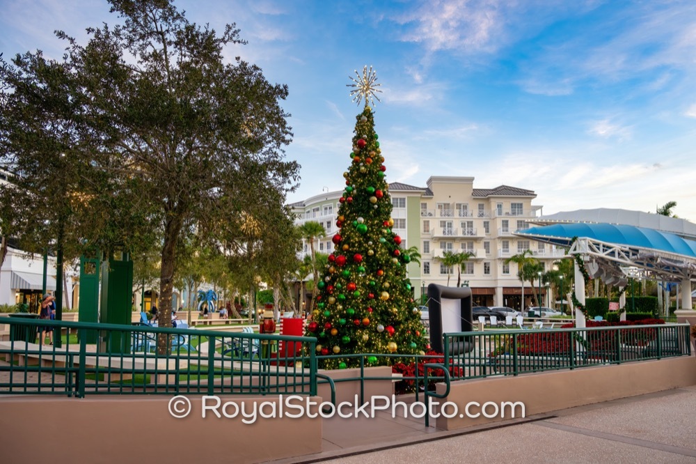 Enchanting Holiday Evening Atmosphere Captured at Harbourside Place in Jupiter Florida on Breakwater Court 20251205