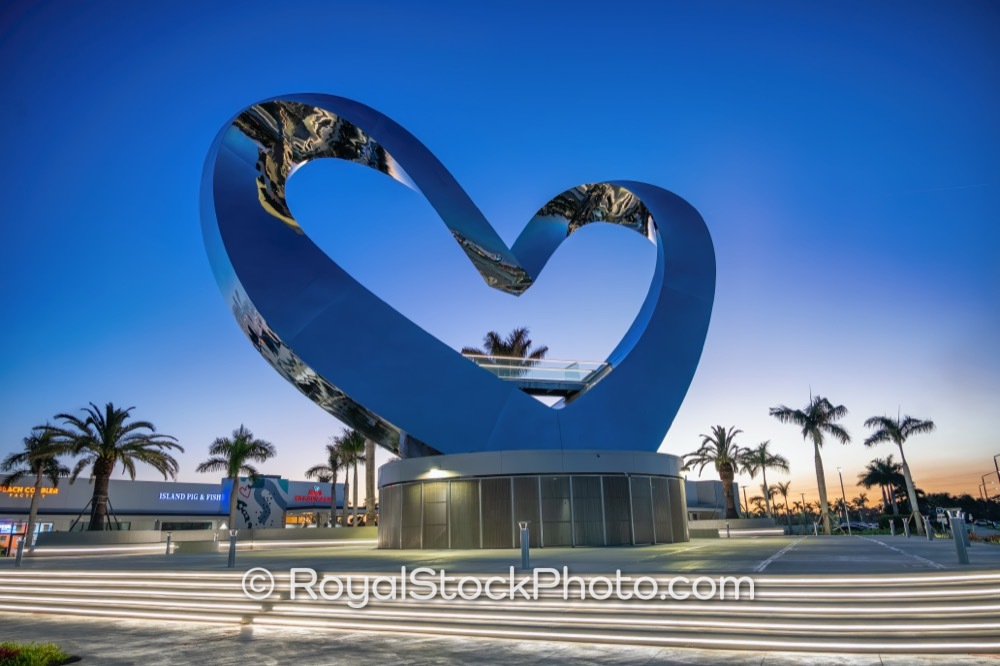Explore the Enchanting Heart in the Park Sculpture During Sunset in Port St Lucie Florida on Southwest Discovery Way 20251212