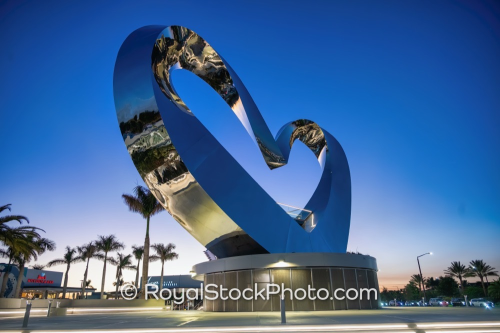 Lifestyle Hub Features Iconic Heart Sculpture Reflecting Community Spirit in Port St Lucie Florida on Southwest Discovery Way 20251212