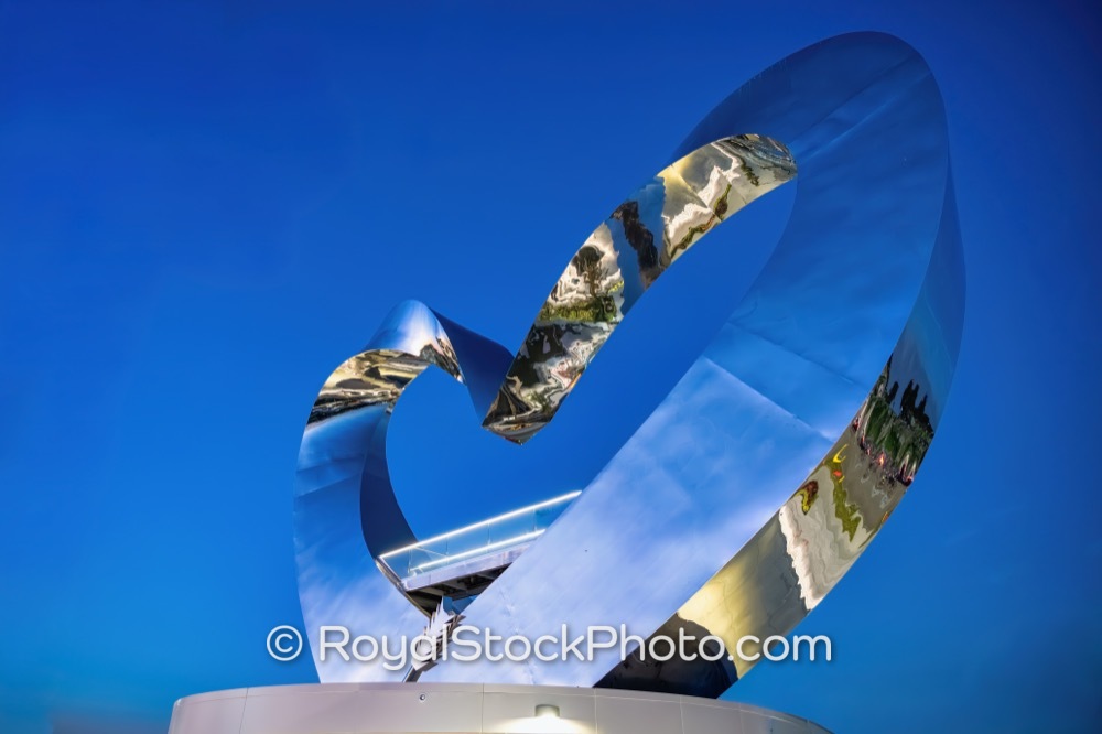 Revel in Community Engagement at Heart in the Park Sculpture During Golden Hour in Port St Lucie Florida on Southwest Discovery Way 20251212