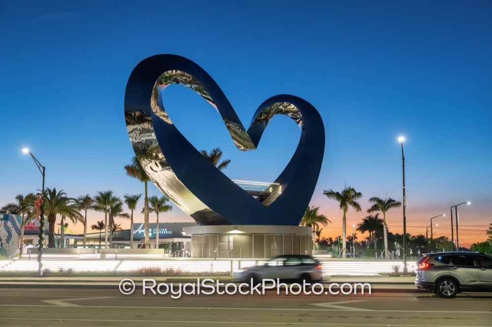 Luxury Community Living Showcased by Iconic Heart Sculpture at Sunset in Port St Lucie FL on Southwest Discovery Way 20251212
