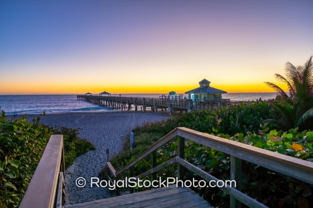 Invest in Prime Property with Captivating Ocean Views from Juno Beach Pier at Sunrise on US Highway 1 20260101