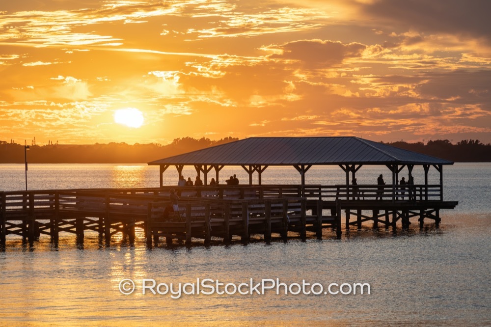 Captivating Sunset Highlights Melbourne Beach Pier for Destination Marketing Campaigns on Riverside Drive 20260102