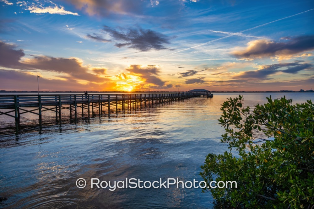 Preserve Floridas Coastal Beauty While Enjoying Sunset Views from Melbourne Beach Pier on Riverside Drive 20260102