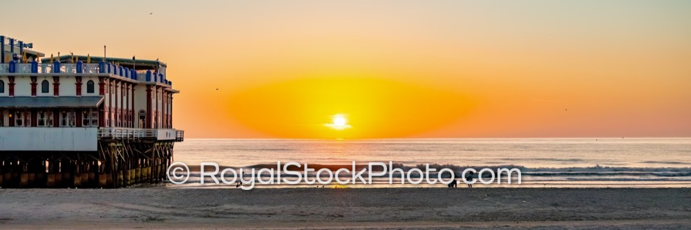 Coastal Recreational Activities Capture Epic Morning Sunrises at Daytona Beach Main Street Pier 20250719