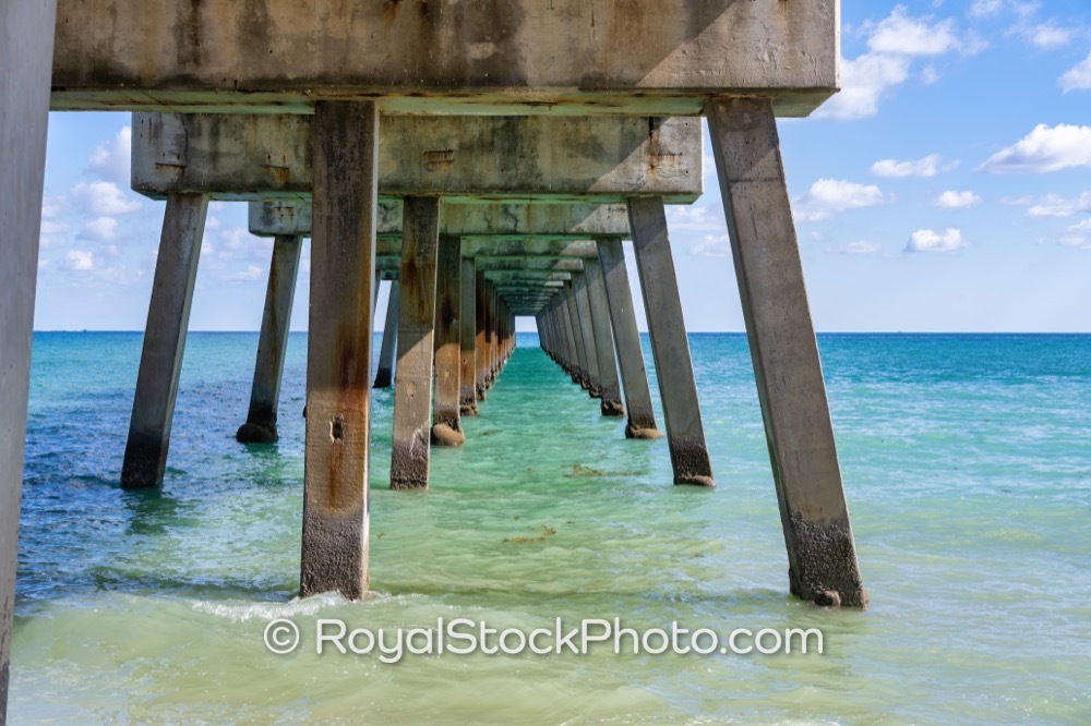 Elevate Your Vacation Experience with Scenic Views at Juno Beach Pier in Coastal Florida on US Highway 1 20251121