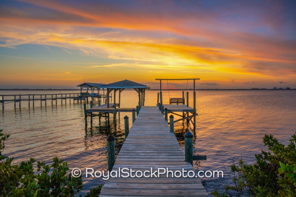 Captivating Dockside Charm Enhances Waterfront Experience in Melbourne Beach Florida on Riverside Drive 20260214