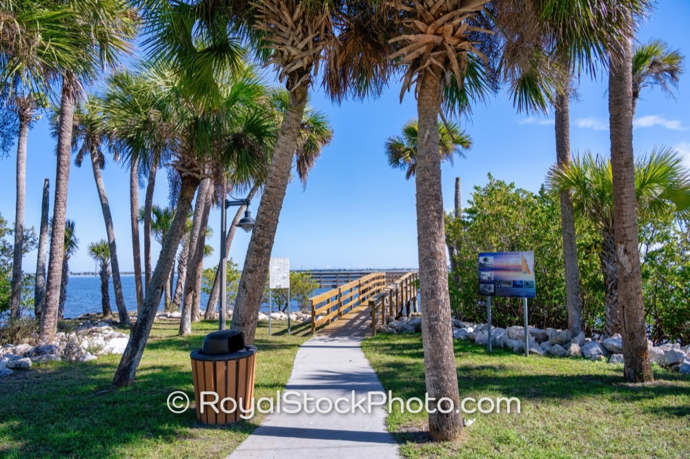 Inviting Coastal Access with Scenic Boardwalk Enhances Visitor Experience at Castaways Point Park Palm Bay on Bay Boulevard Northeast 20251122