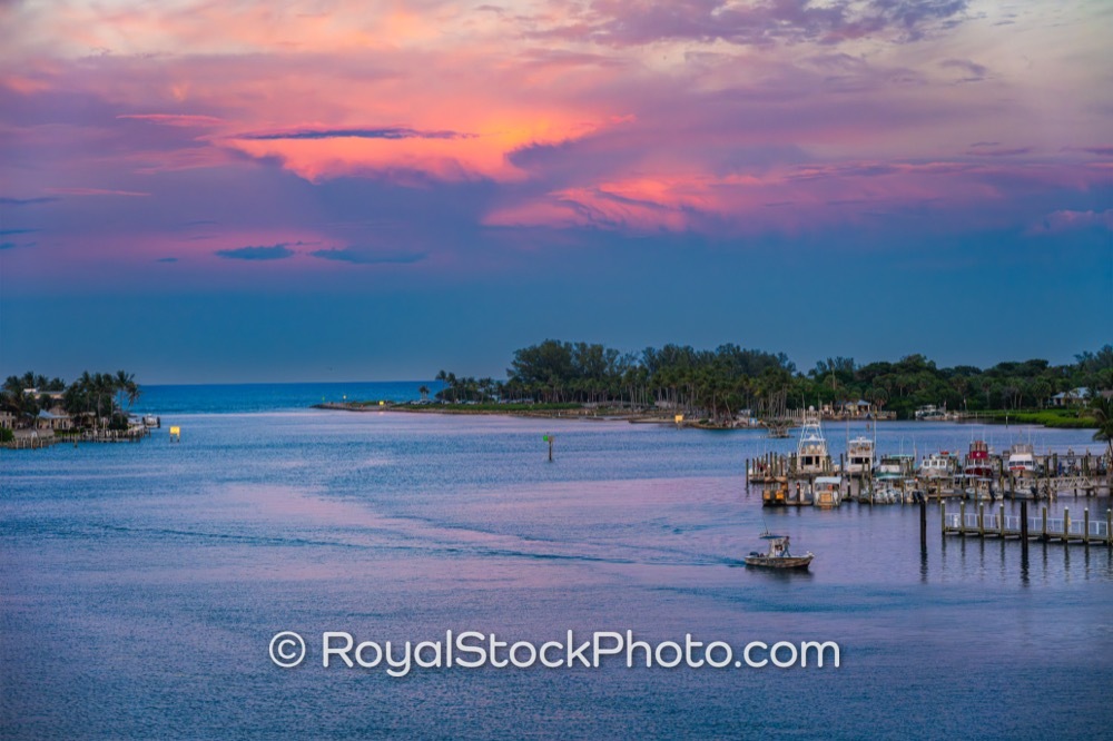 Preserve Coastal Beauty and Wildlife at Jupiter Inlet During Breathtaking Sunset on Lighthouse Road 20260513