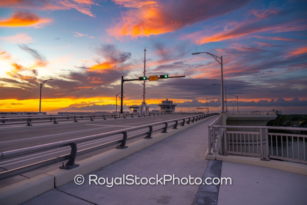 Coastal Adventures Await at Jupiter Inlet Lighthouse During Vibrant Sunset Skies on Captain Armours Way 20260513